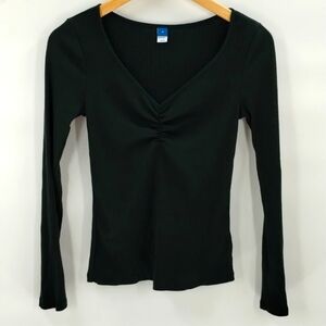 Old Navy ribbed darker green  long sleeve tee top  size medium gathered v-neck